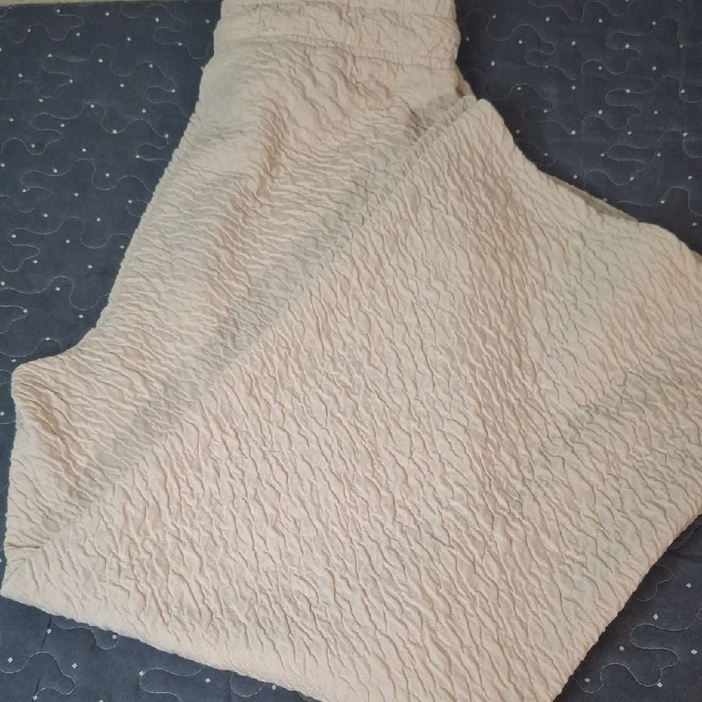 See And Be Seen Lounge Textured Cream Pants size small NWT